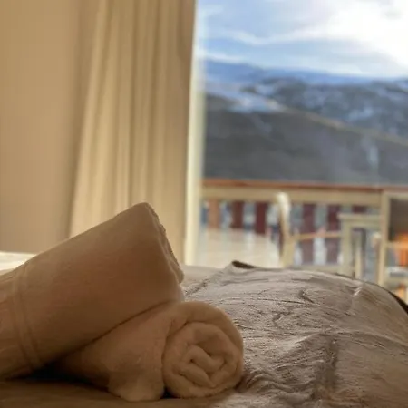 Apartment Alquilaeasy Alpha - Atico Con Vistas Increibles A Pie De Pista Y Garaje Incluido