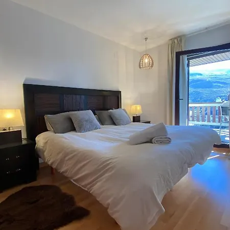 Atico Con Vistas Increibles A Pie De Pista Y Garaje Incluido