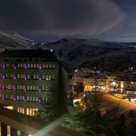 Atico Con Vistas Increibles A Pie De Pista Y Garaje Incluido Apartment