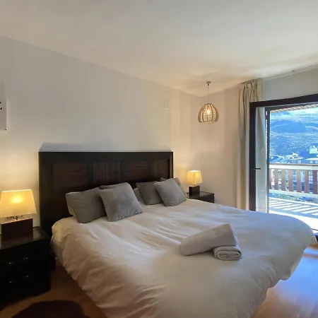 Alquilaeasy Alpha - Atico Con Vistas Increibles A Pie De Pista Y Garaje Incluido Apartment *