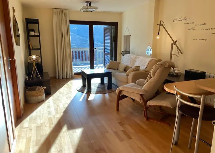 Alquilaeasy Alpha - Atico Con Vistas Increibles A Pie De Pista Y Garaje Incluido Apartment *